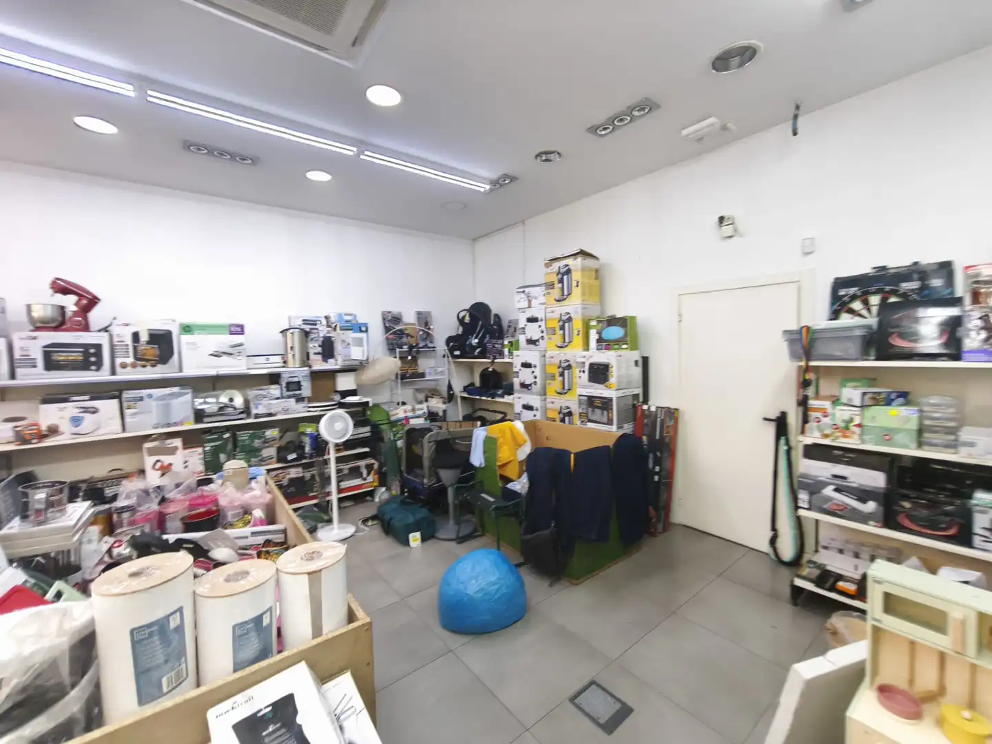 Business premises for sale in Avinguda Sant Esteve, imagen 3