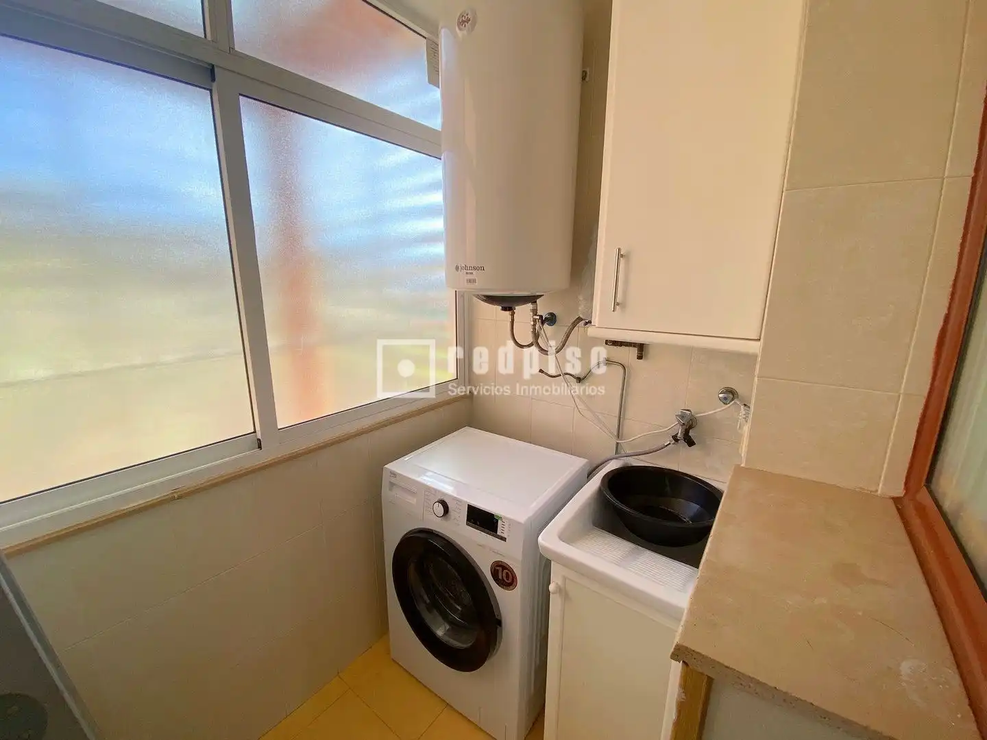 Habitación de Piso de alquiler en Málaga con Aire acondicionado, Calefacción y Jardín privado