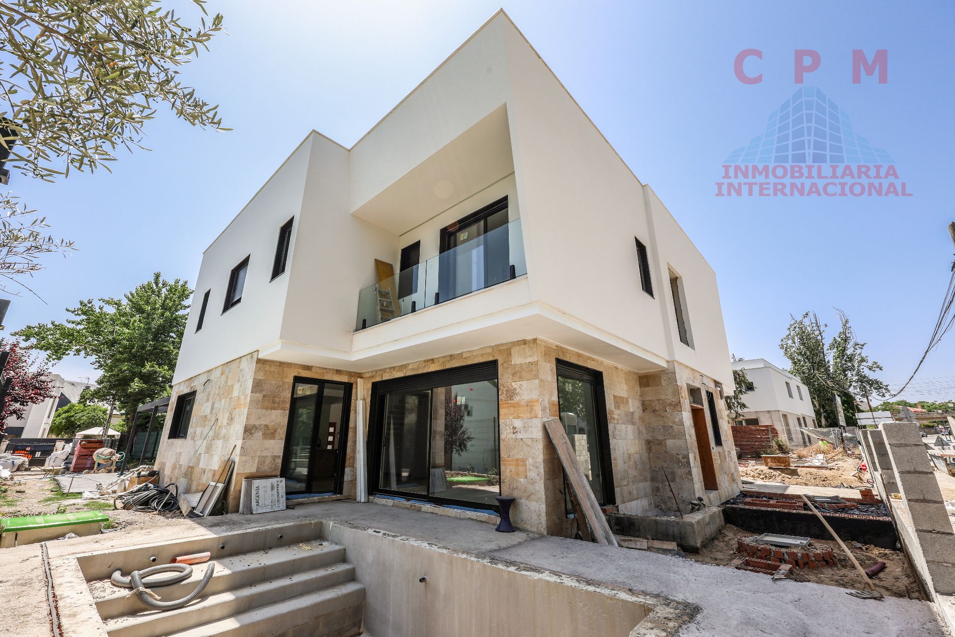 Exterior view of Single-family semi-detached for sale in Pozuelo de Alarcón  with Air Conditioner, Heating and Private garden