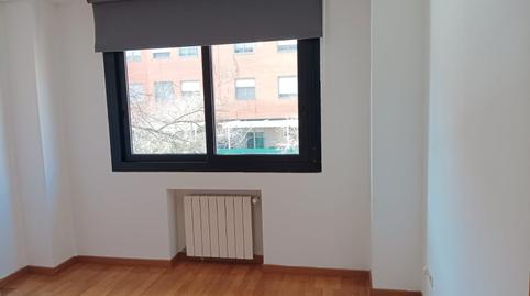 Photo 3 of Flat for rent in Calle de Euterpe, 17, Rejas,  Madrid Capital