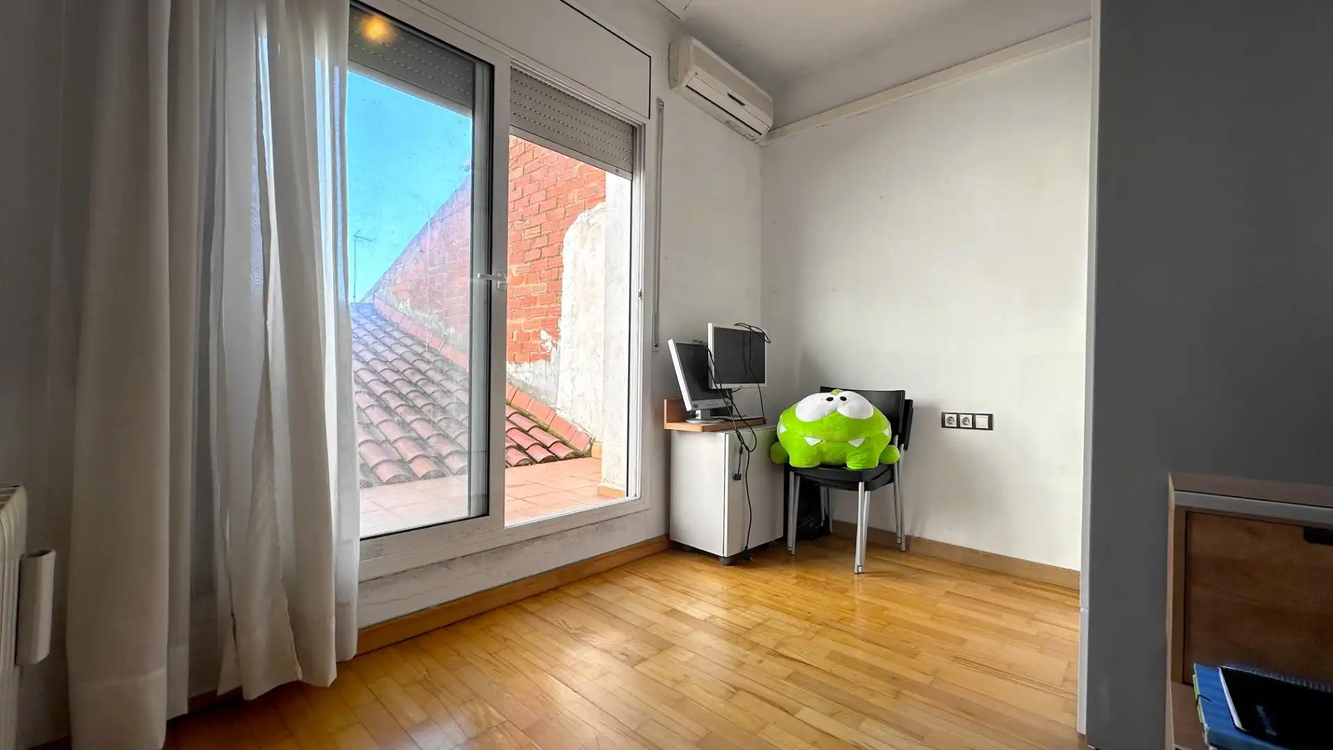 Habitación de Casa o chalet en venta en Terrassa con Aire acondicionado, Calefacción y Terraza