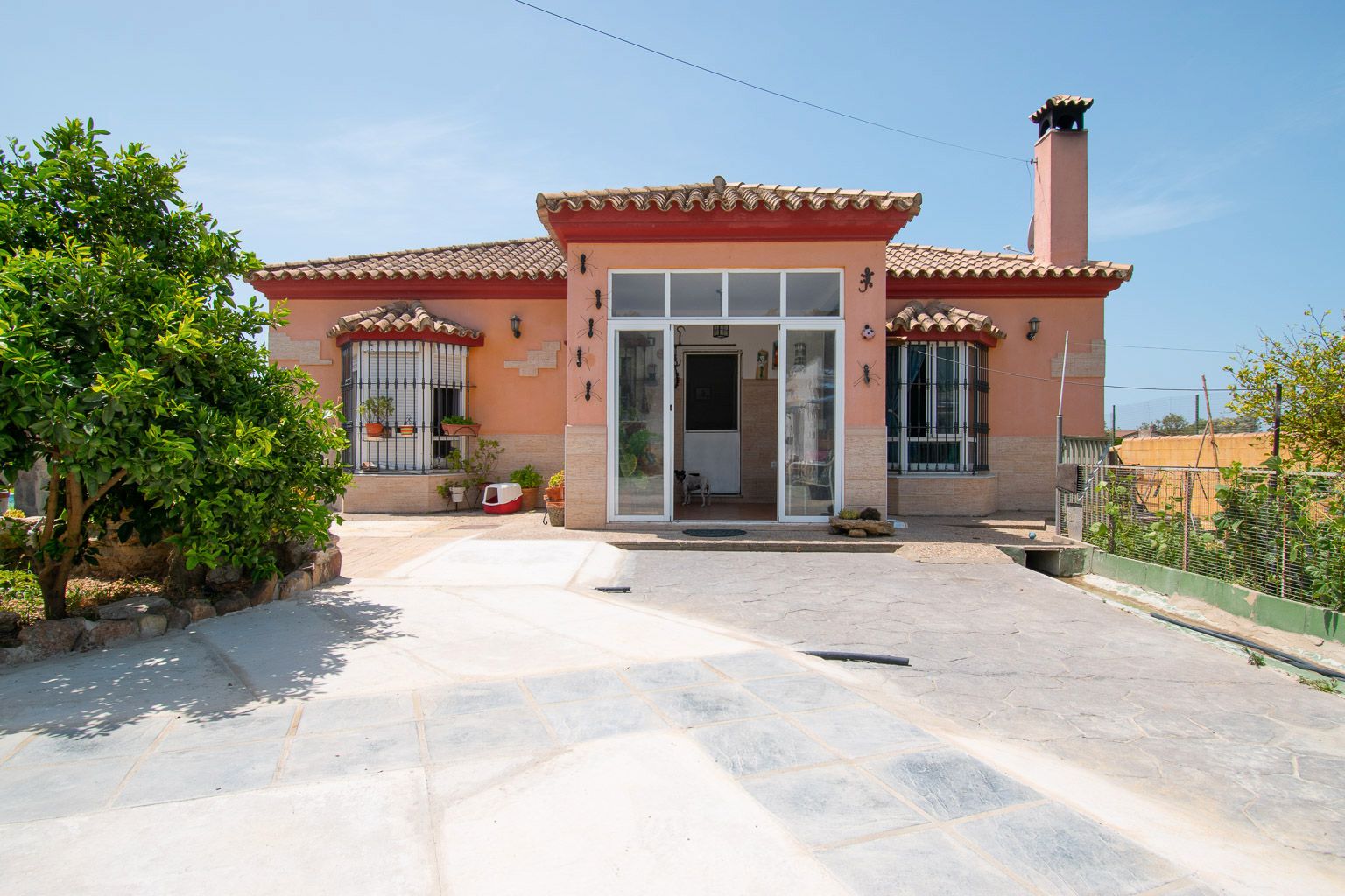 Exterior view of House or chalet for sale in Chiclana de la Frontera