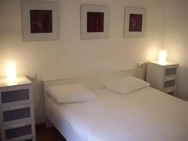 Schlafzimmer von Wohnung zur Miete in Valencia mit Klimaanlage