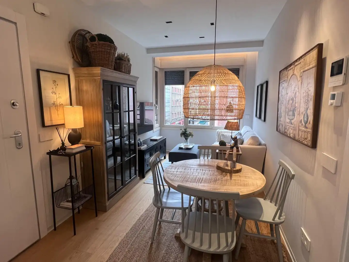 Comedor de Apartamento de alquiler en León Capital  con Calefacción, Parquet y Amueblado