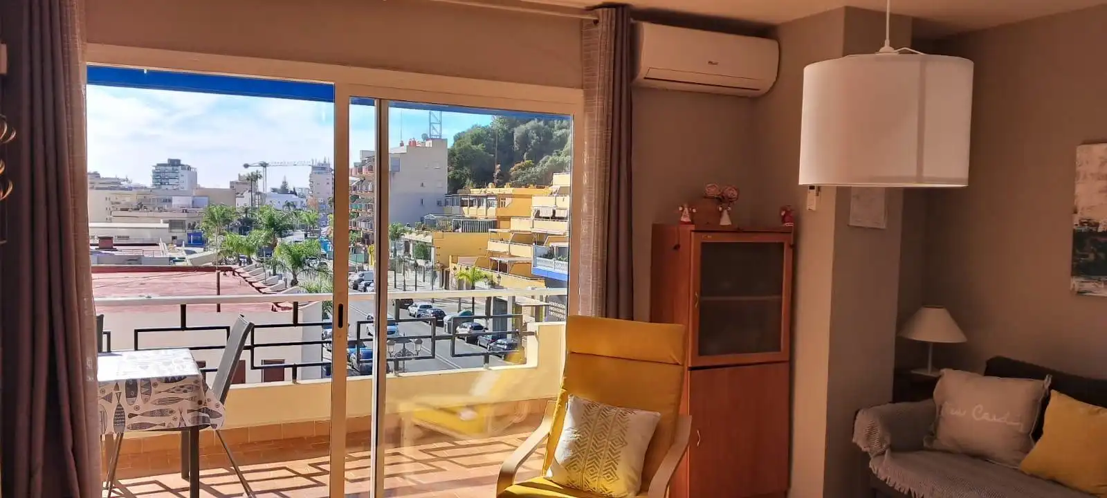 Schlafzimmer von Wohnungen zur Miete in Torremolinos mit Klimaanlage, Heizung und Terrasse