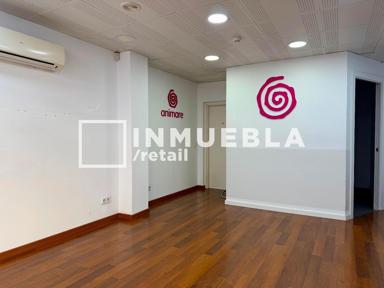 Premises to rent in  Barcelona Capital  with Air Conditioner and Terrace
