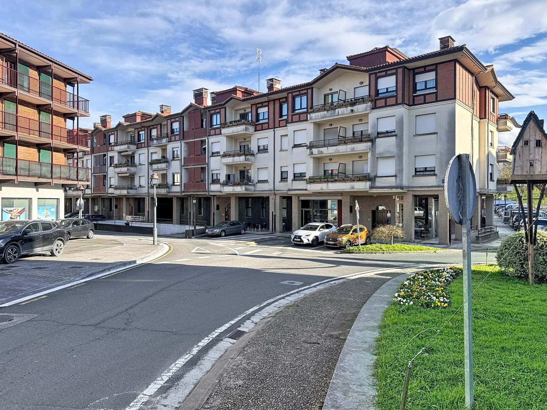 Exterior view of Flat for sale in Usurbil  with Heating, Terrace and Storage room