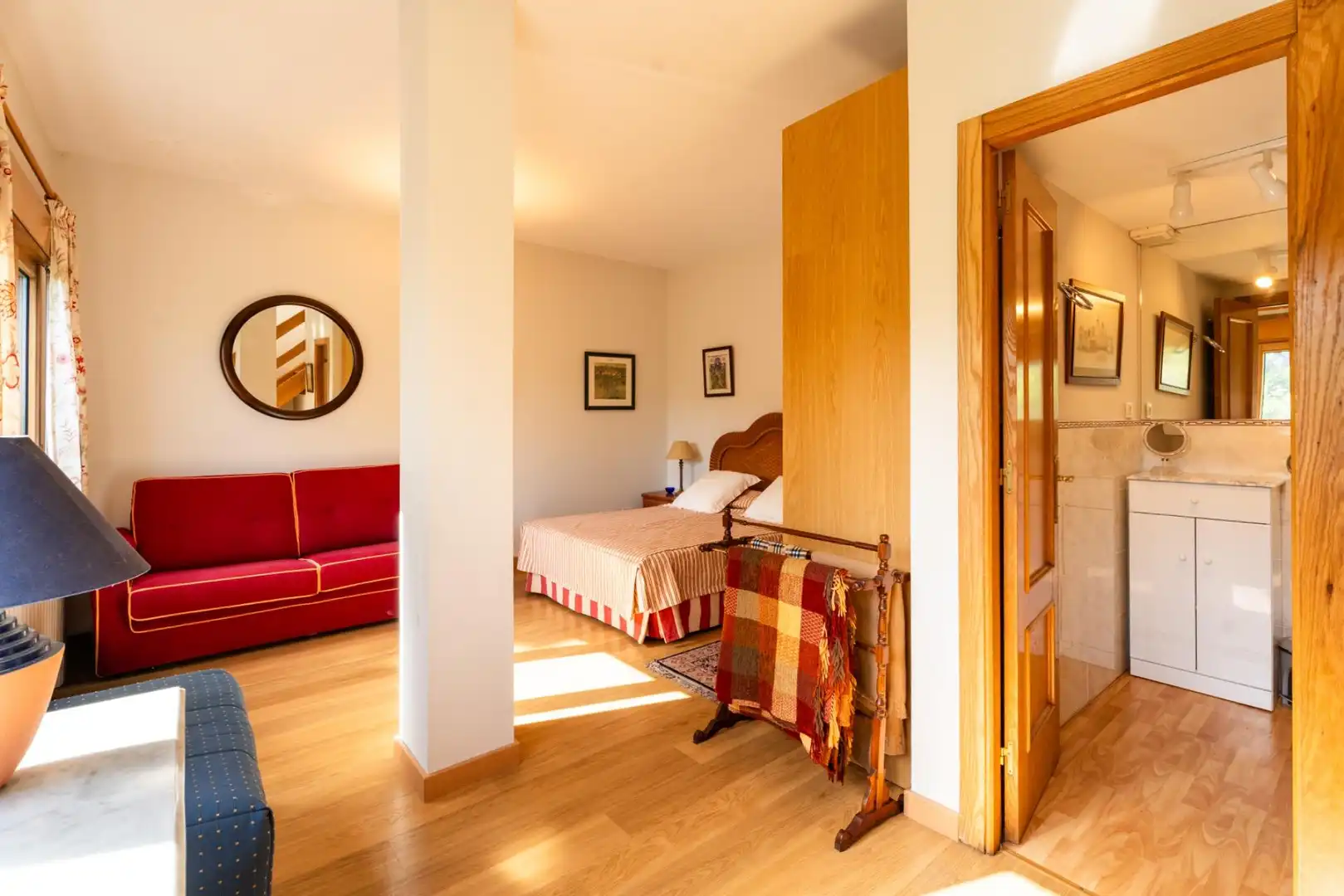 Habitación de Dúplex en venta en Marina de Cudeyo con Calefacción, Terraza y Balcón