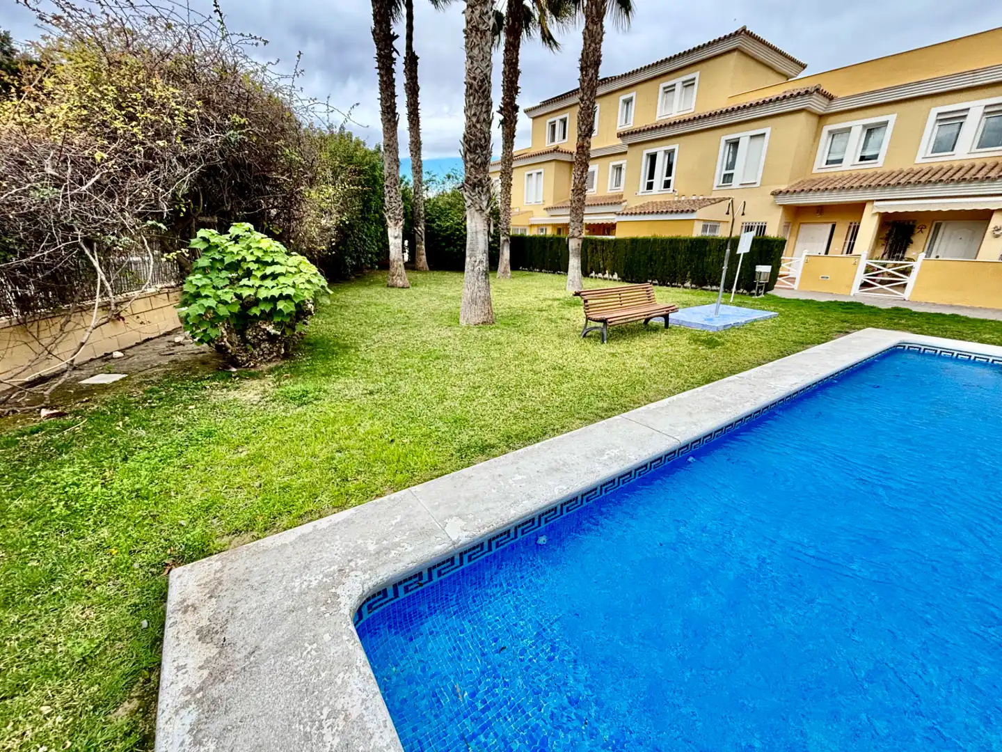 Adossat amb piscina en venda a Avenida Pintor Fernando Soria, imagen 78