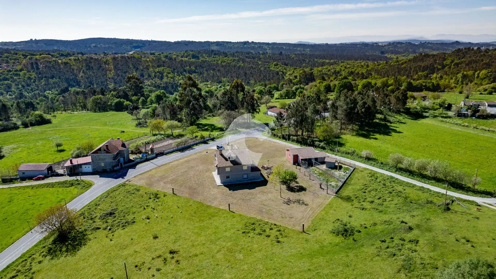 Haus oder Chalet zum Verkauf in O Carballiño   mit Privatgarten
