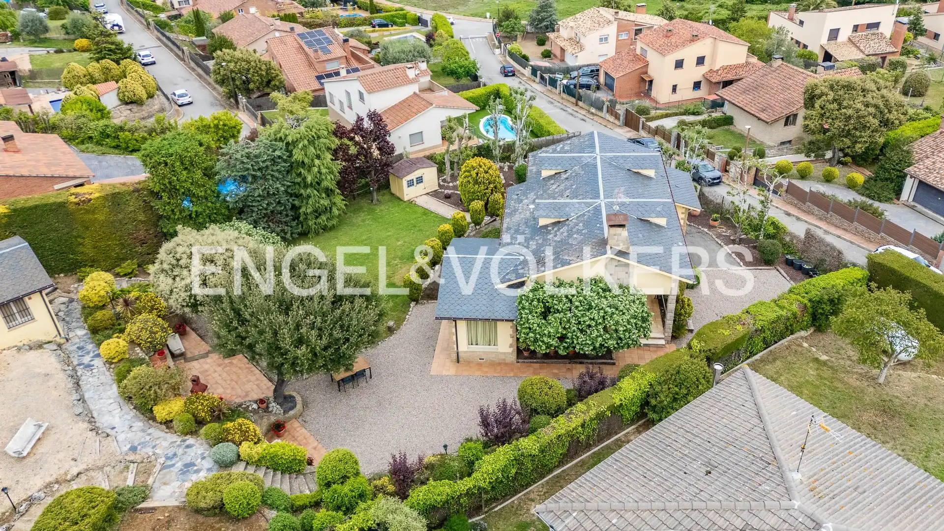 Vista exterior de Casa o chalet en venta en Sant Quirze Safaja con Calefacción, Jardín privado y Terraza
