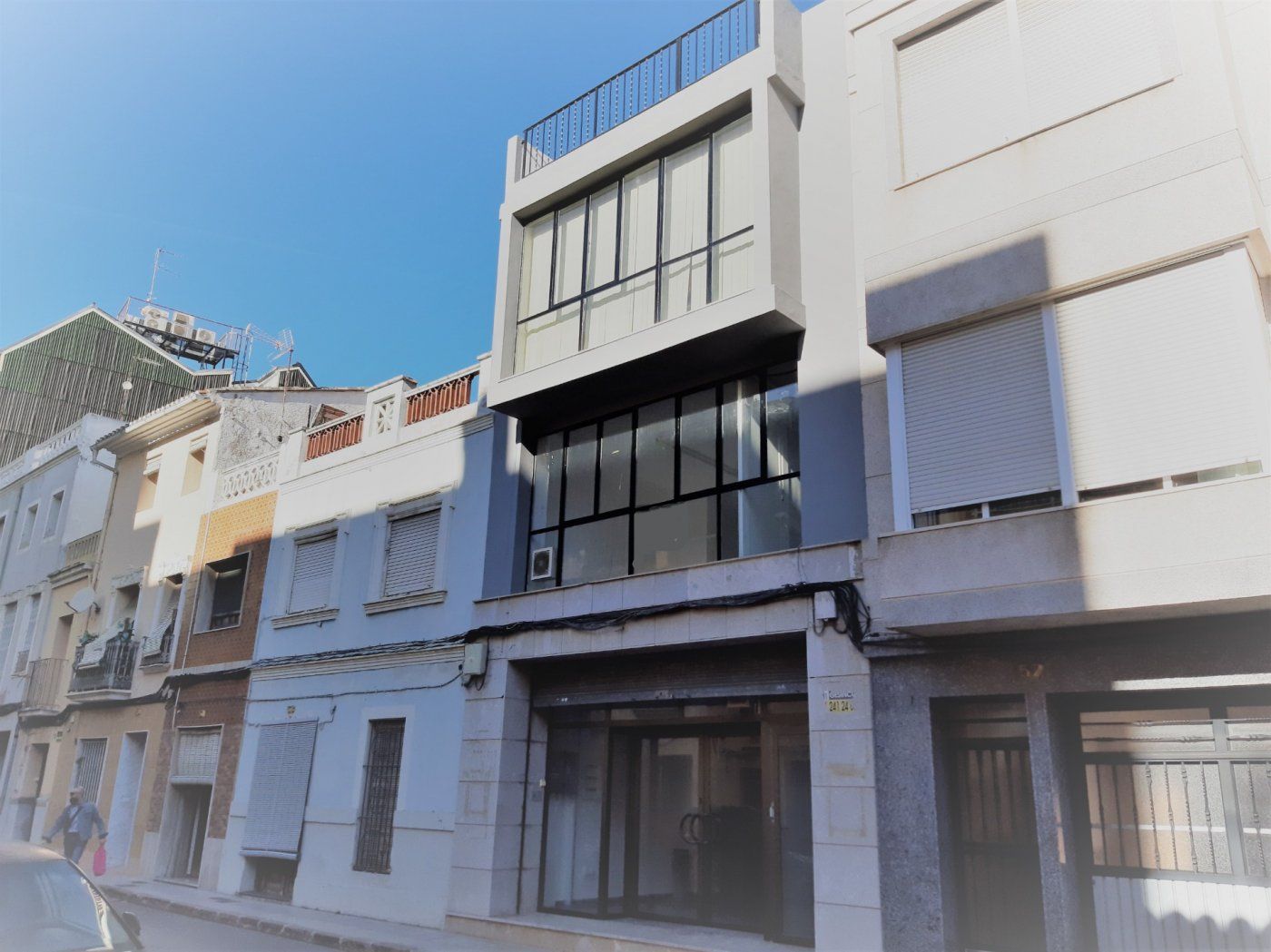 Exterior view of Building for sale in Alzira