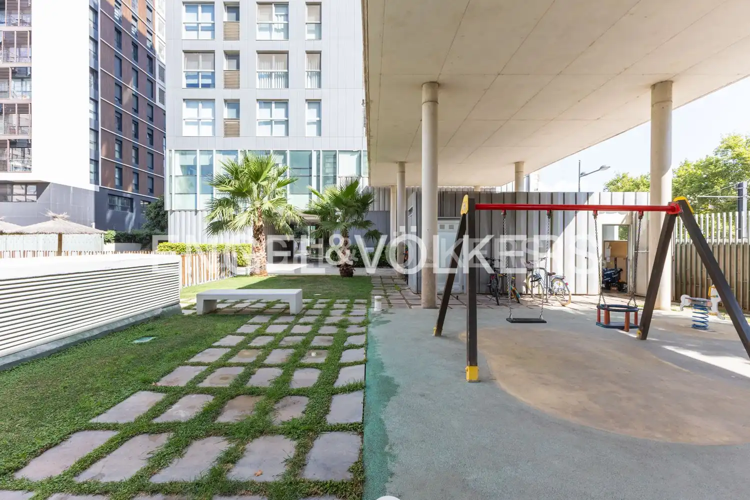 Terrassa de Dúplex en venda en Valencia amb Aire condicionat, Calefacció i Jardí privat