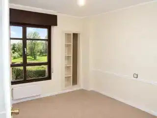 Schlafzimmer von Wohnung zur Miete in Siero mit Privatgarten, Parkett und Balkon