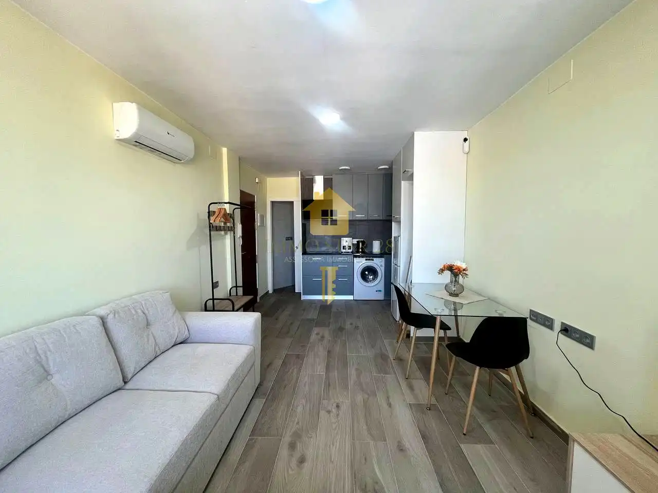 Estudio de alquiler en calle Muga-Delta, Muga - Gran Reserva - Badia