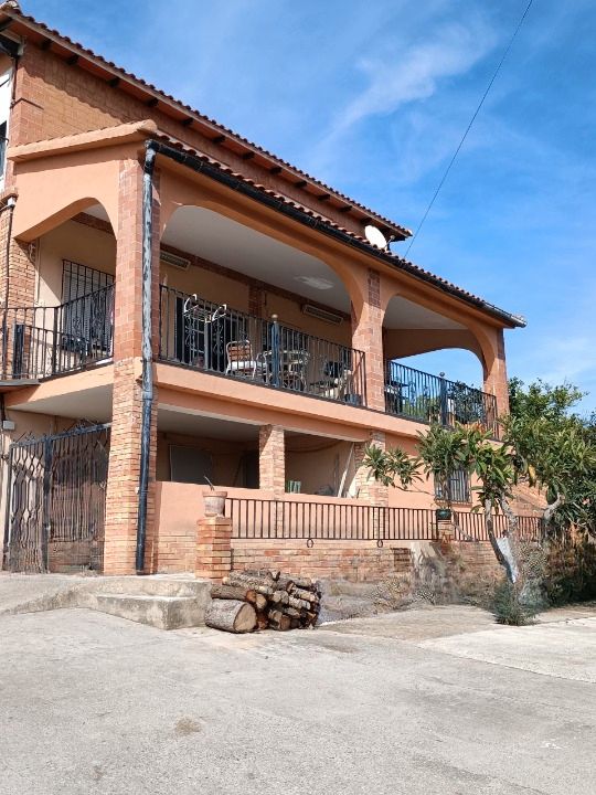 Exterior view of House or chalet for sale in Castellnovo  with Terrace, Swimming Pool and Furnished