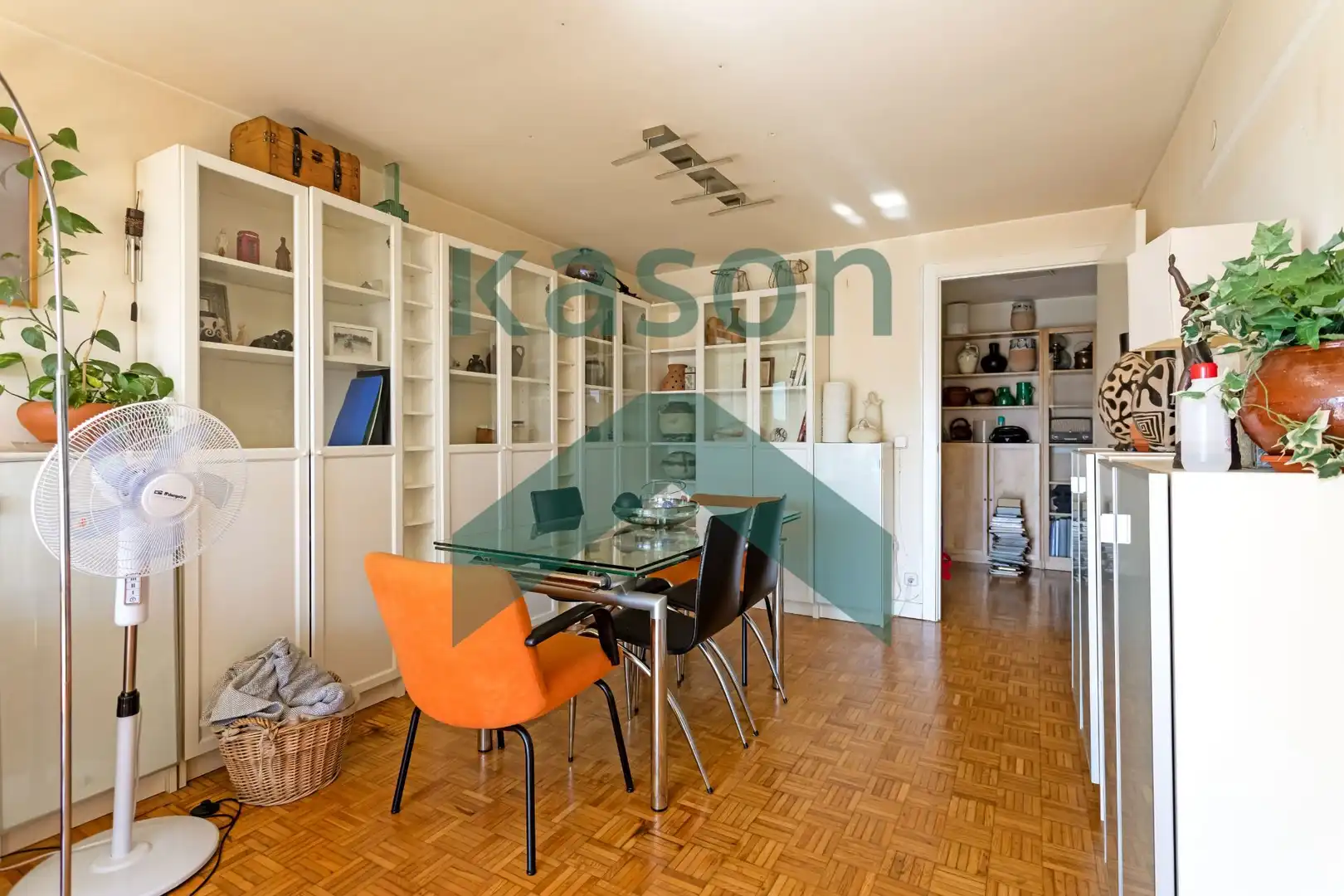 Menjador de Apartament en venda en Madrid amb Aire condicionat, Calefacció i Traster