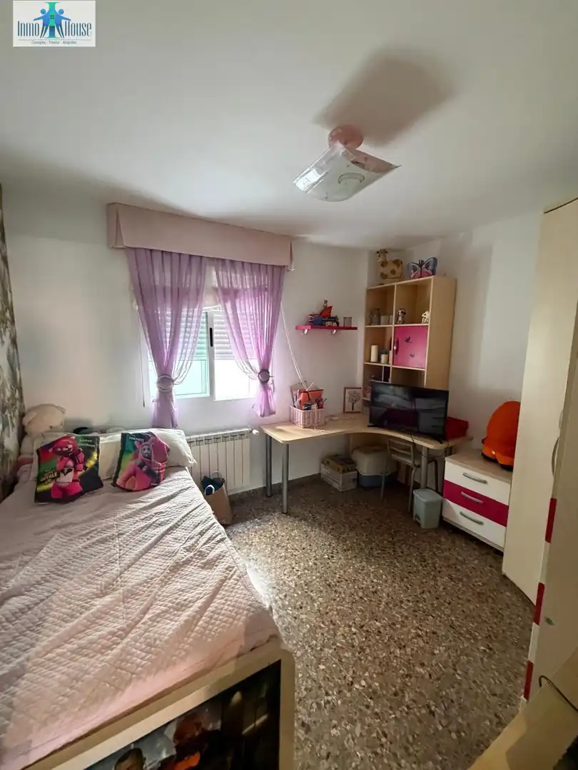 Dormitori de Pis en venda en Albacete amb Aire condicionat, Calefacció i Moblat