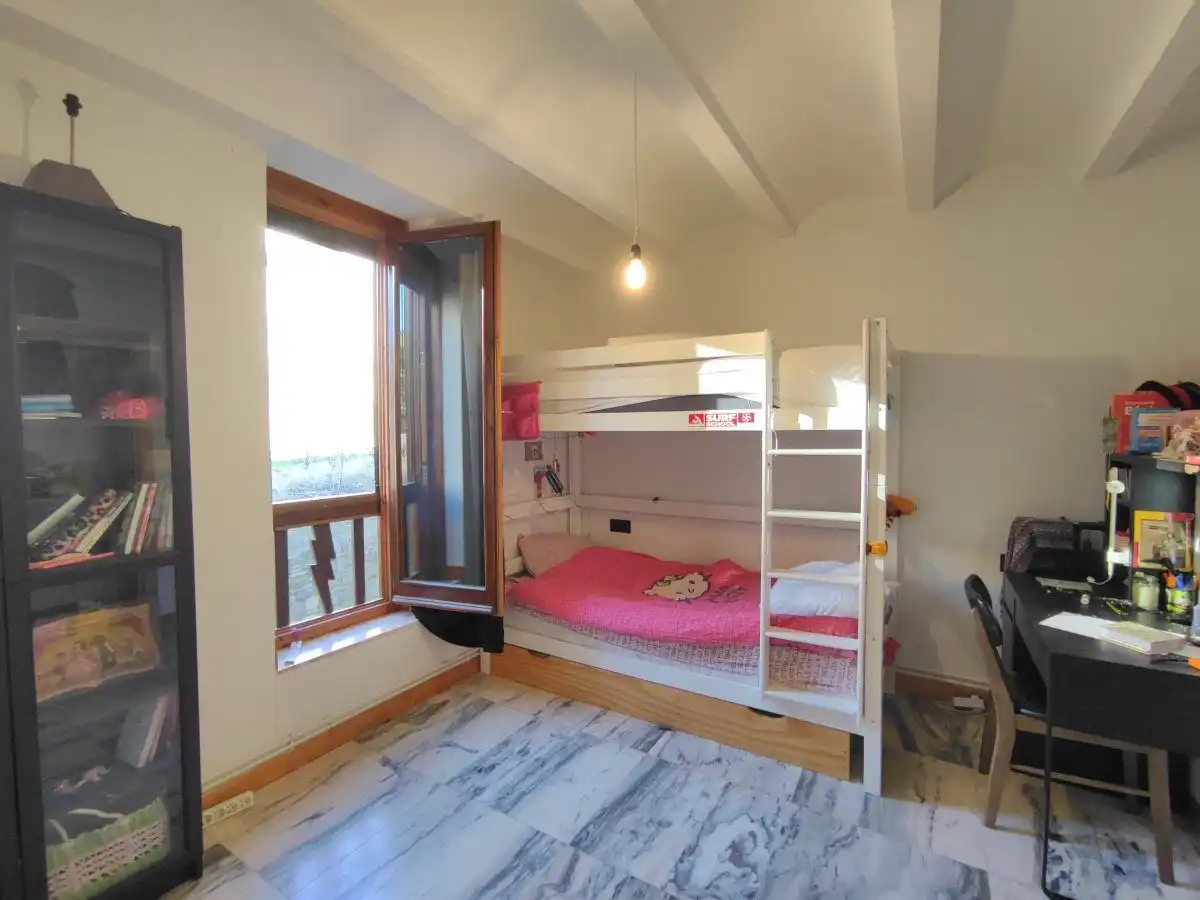 Habitación de Casa adosada en venta en Boltaña con Calefacción, Terraza y Trastero
