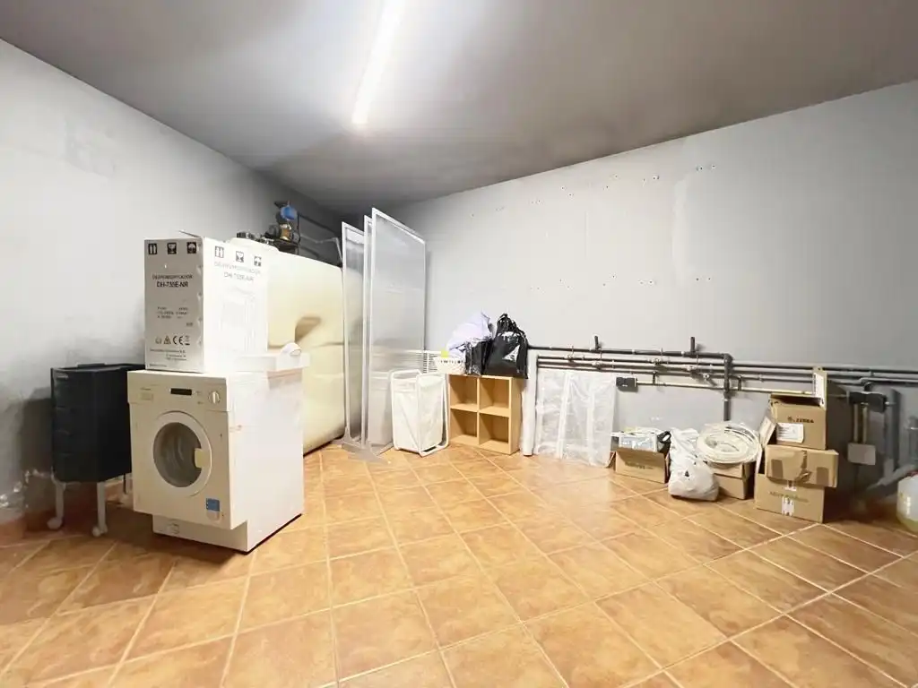 Commercial properties for sale in Terrassa  with Air Conditioner and Parquet flooring
