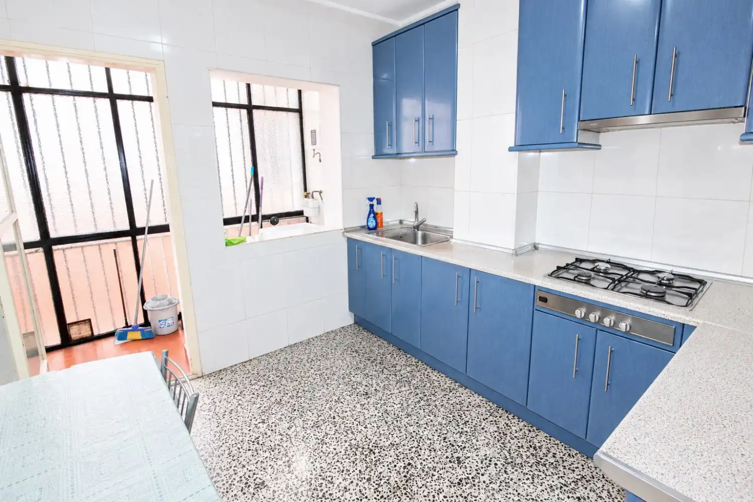 Kitchen of Flat for sale in El Perchel