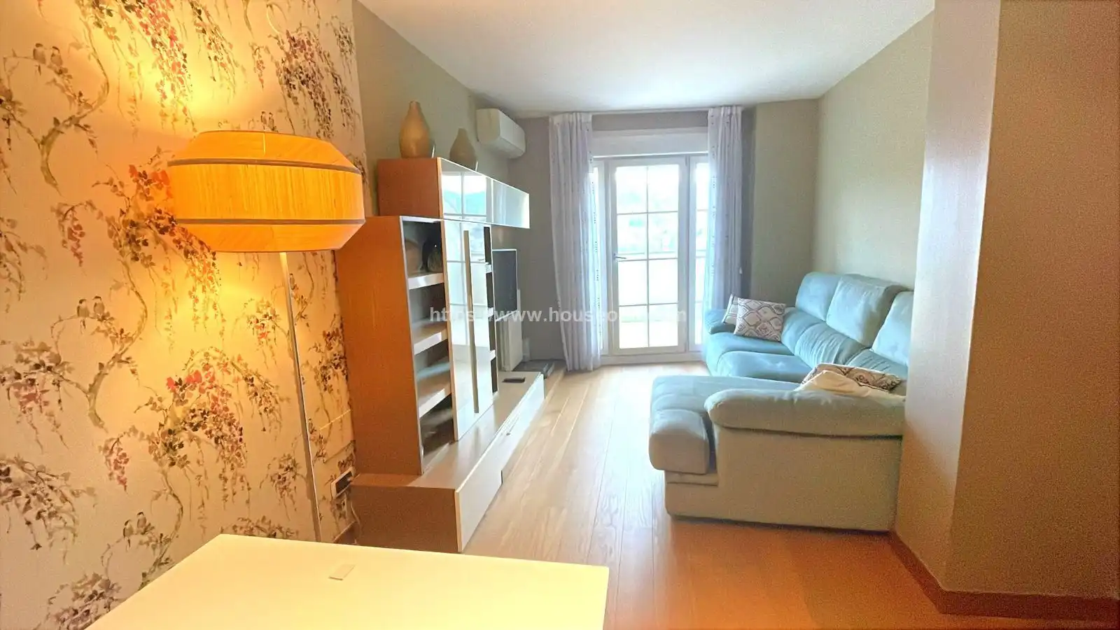 Living room of Attic for sale in Abando - Albia