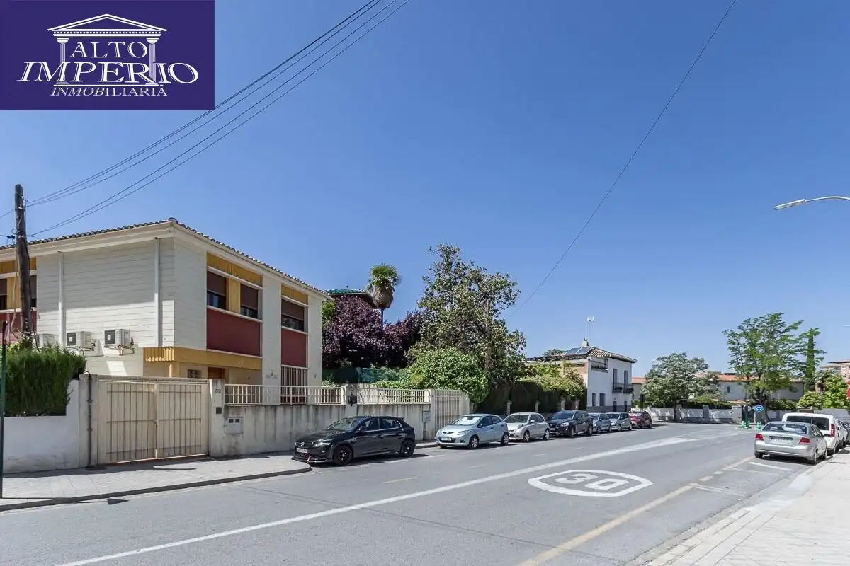Exterior view of Houses for sale in Granada  with Air Conditioner, Heating and Private garden