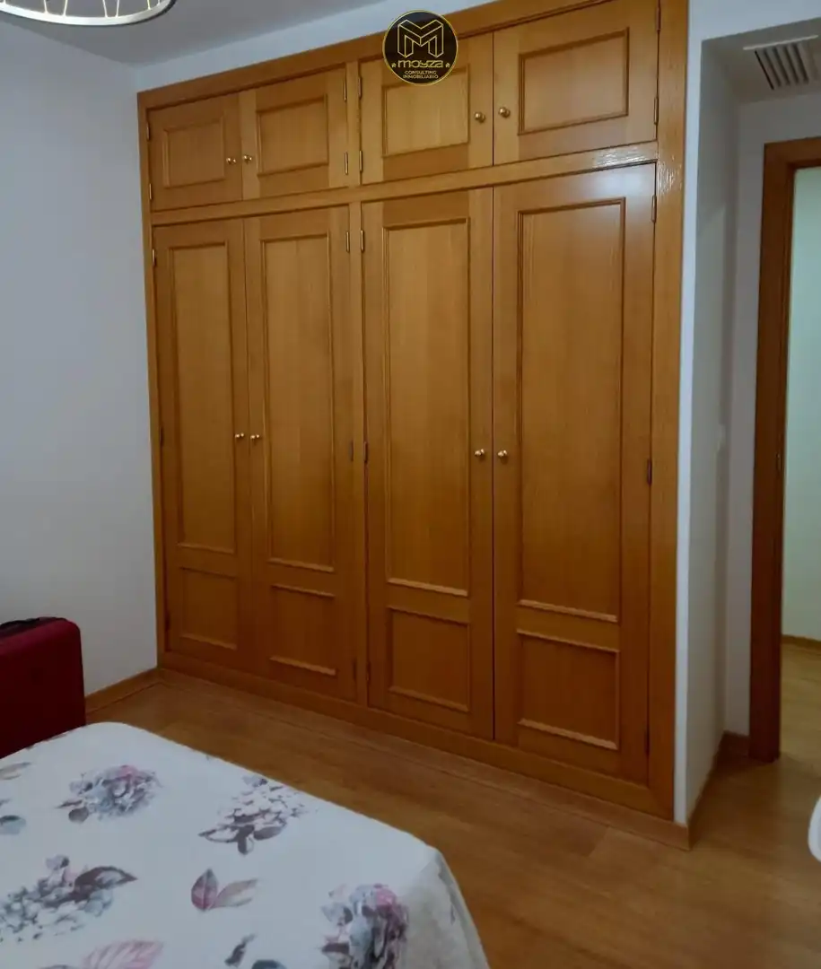 Bedroom of Flat for sale in Bailén  with Air Conditioner, Furnished and Balcony