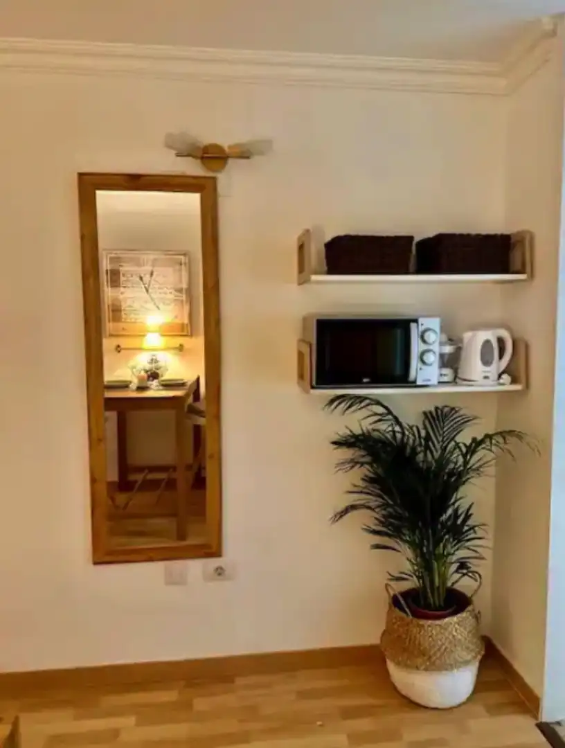 Habitación de Estudio en venta en Estepona con Aire acondicionado, Terraza y Amueblado