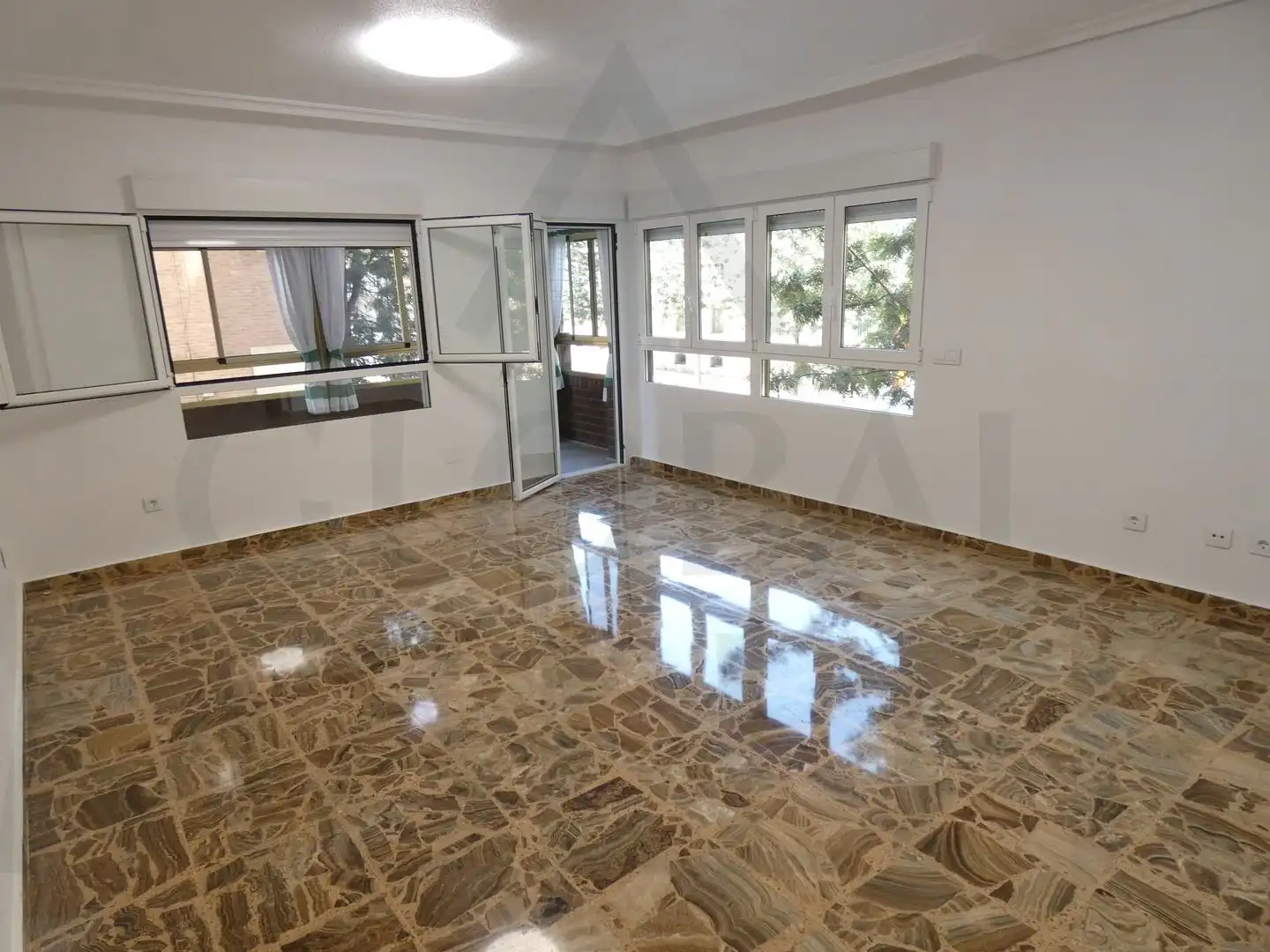 Flat for rent in Calle Ángel Bruna, 20, Ensanche