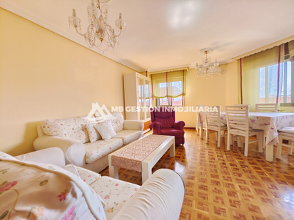 Living room of Flat for sale in Fuenlabrada  with Air Conditioner