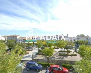 Vista exterior de Casa o xalet en venda en Brozas amb Terrassa