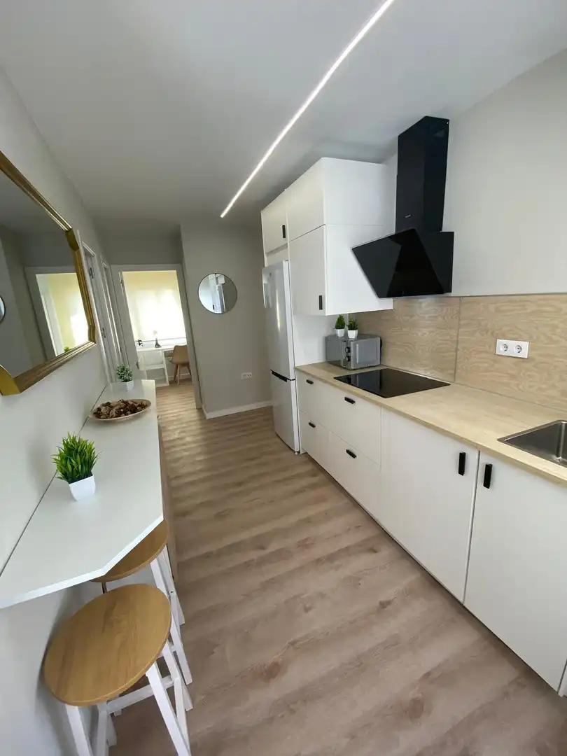 Flat for sale in Calle SIERRA DEL CASTAÑO, Tiro de Línea