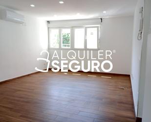 Dormitori de Pis de lloguer en  Madrid Capital amb Aire condicionat i Calefacció