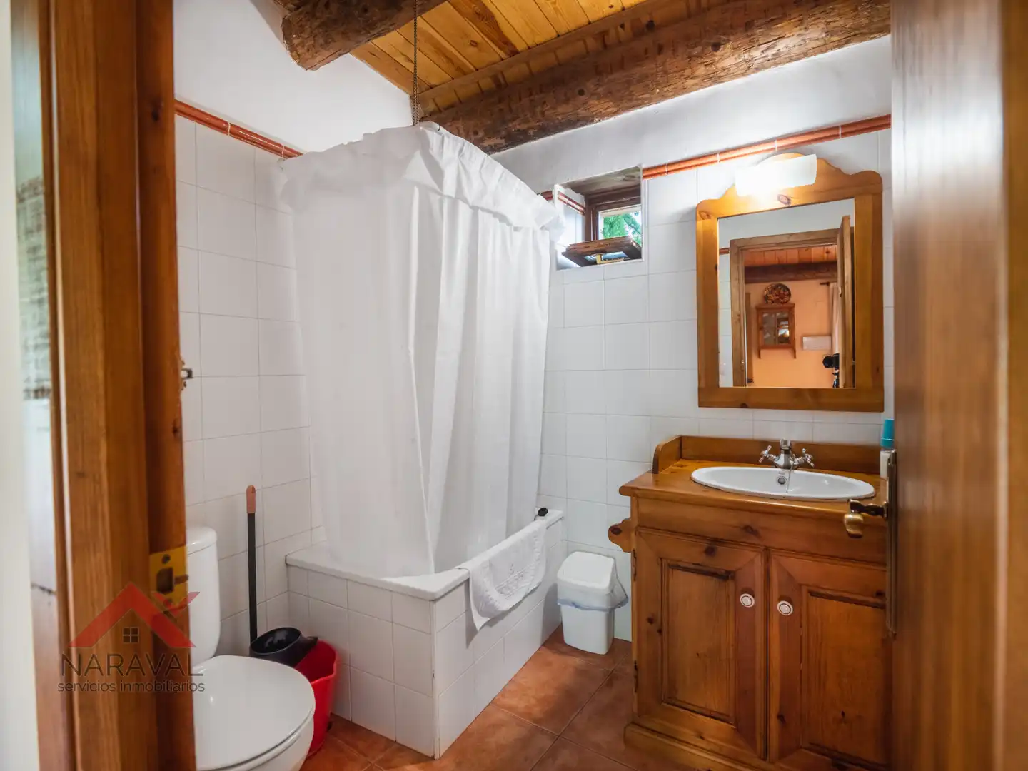 Baño de Casa o chalet en venta en Fiscal con Aire acondicionado, Calefacción y Jardín privado