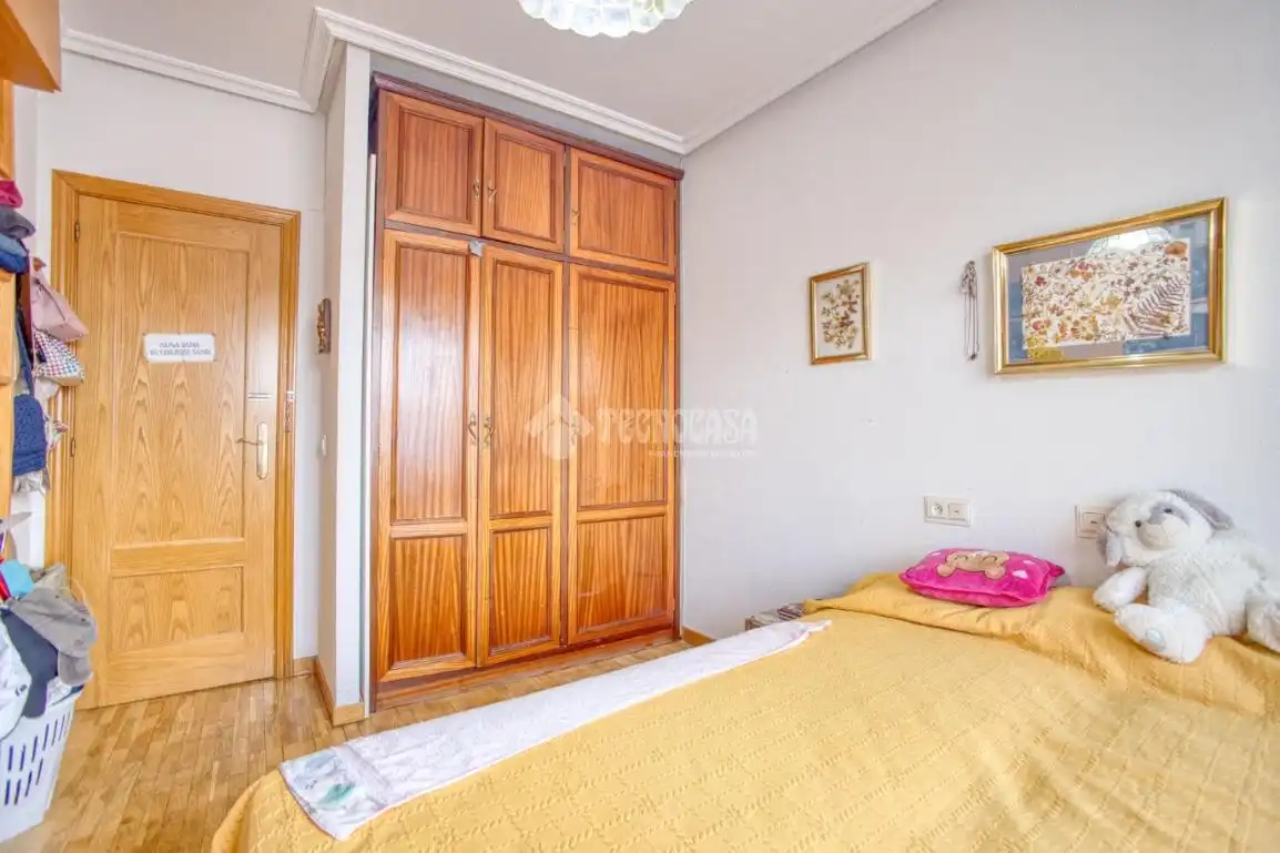 Bedroom of Flat for sale in Salamanca  with Heating and Balcony