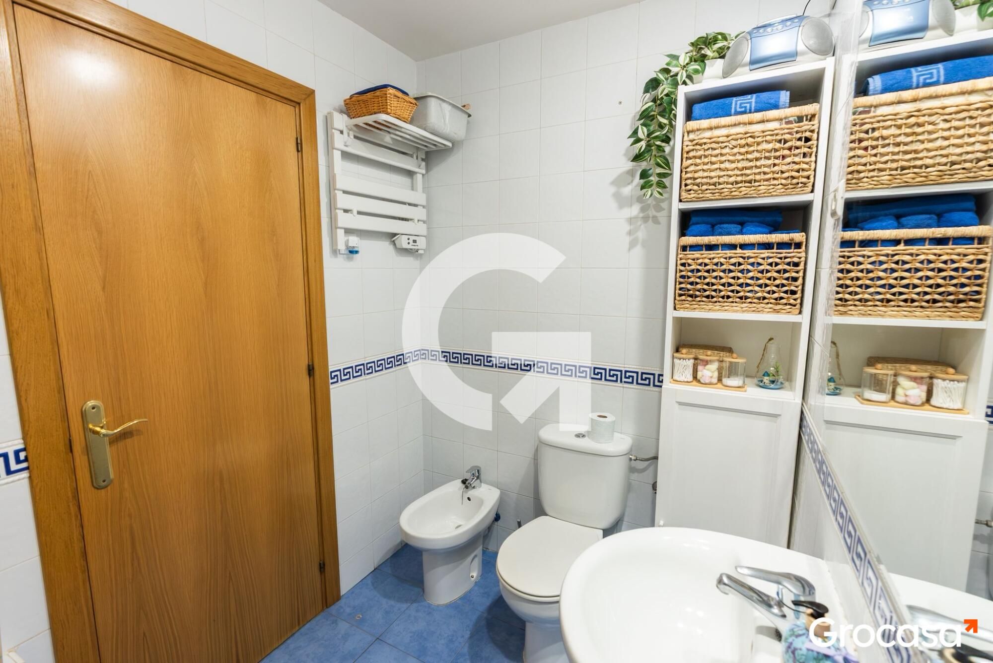 Bathroom of Flat for sale in  Barcelona Capital  with Air Conditioner, Terrace and Balcony