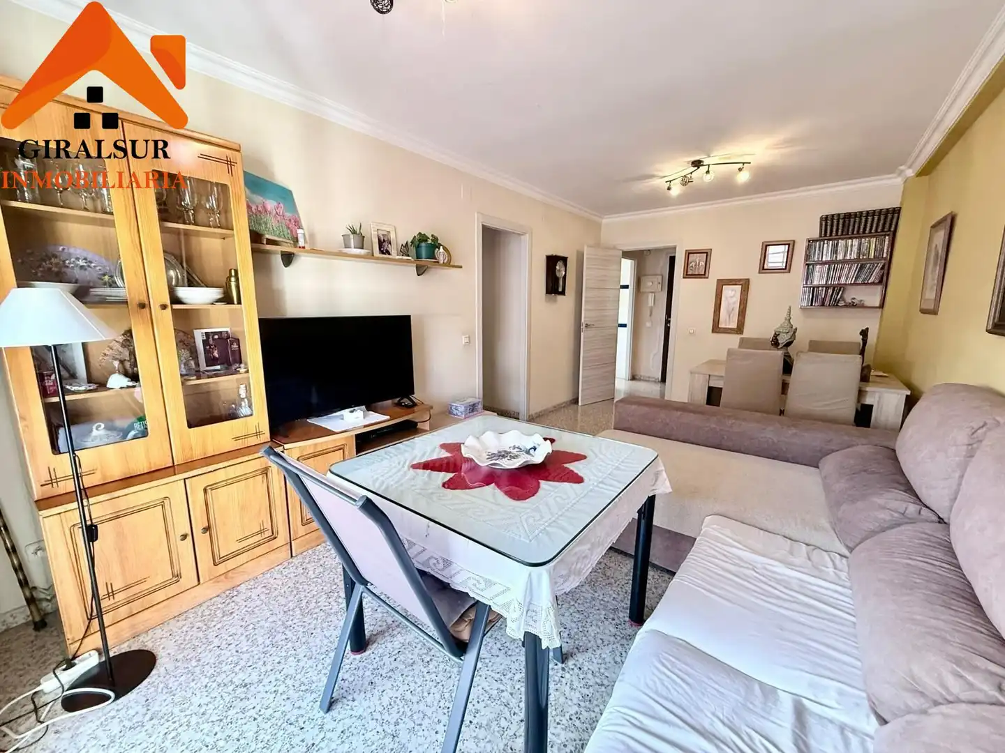 Living room of Flat for sale in Sevilla  with Air Conditioner and Terrace
