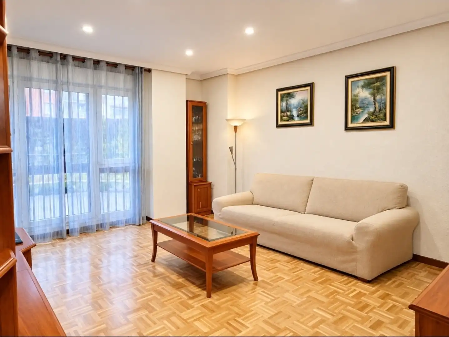Sala d'estar de Pis en venda en San Blas