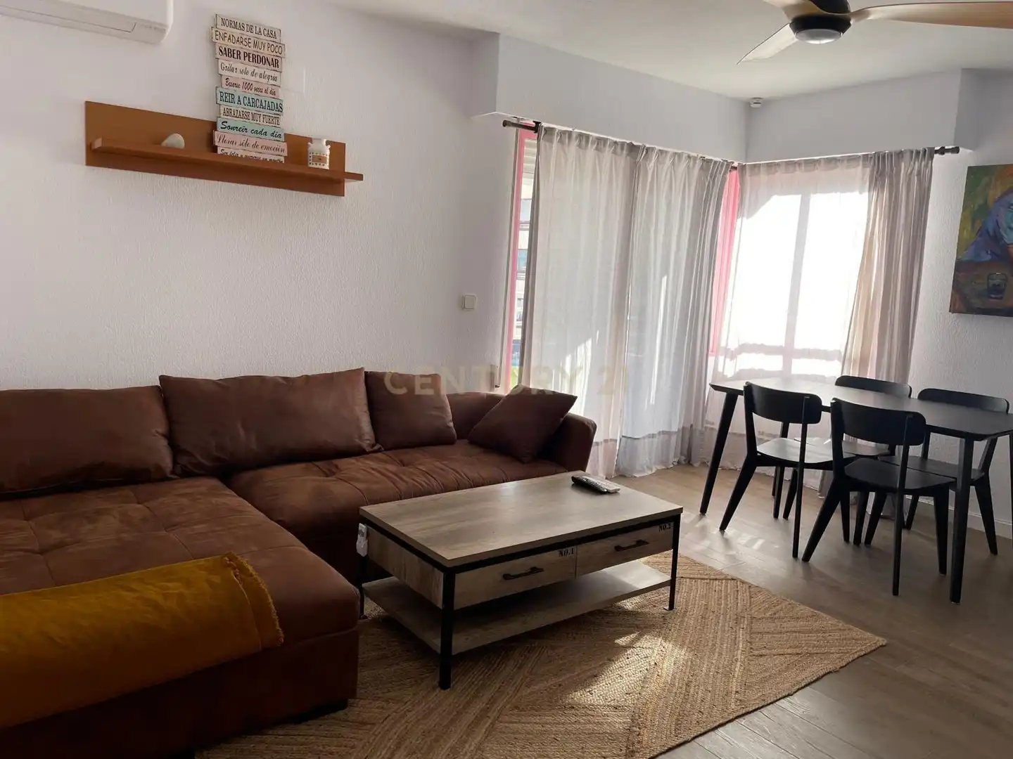 Sala d'estar de Apartament de lloguer en Calpe / Calp amb Aire condicionat, Forn i Rentadora