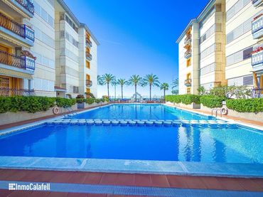 Flat with pool for sale in Cossetània 90