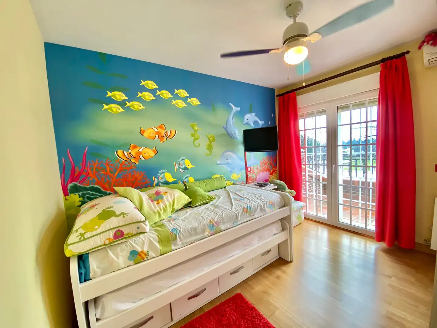 Habitación de Casa o chalet en venta en Guadarrama con Aire acondicionado, Calefacción y Jardín privado