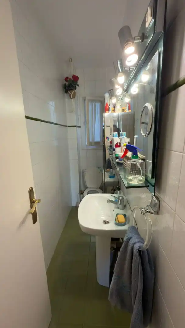 Baño de Piso en venta en Madrid con Calefacción y Alarma