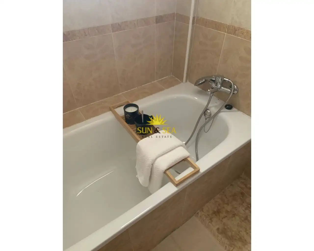 Bathroom of Duplexes for rent in Orihuela  with Air Conditioner, Heating and Private garden