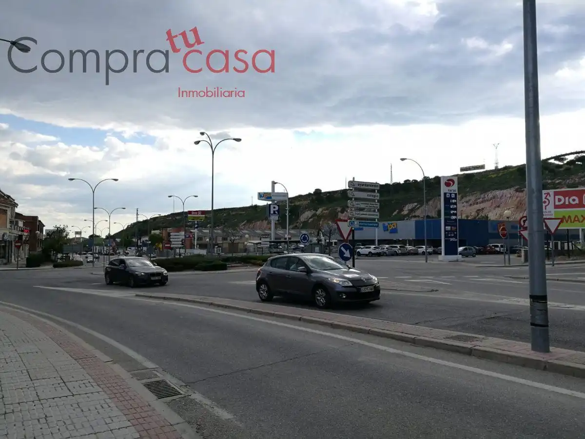 Terreni e lotti in vendita a La Lastrilla, imagen 19