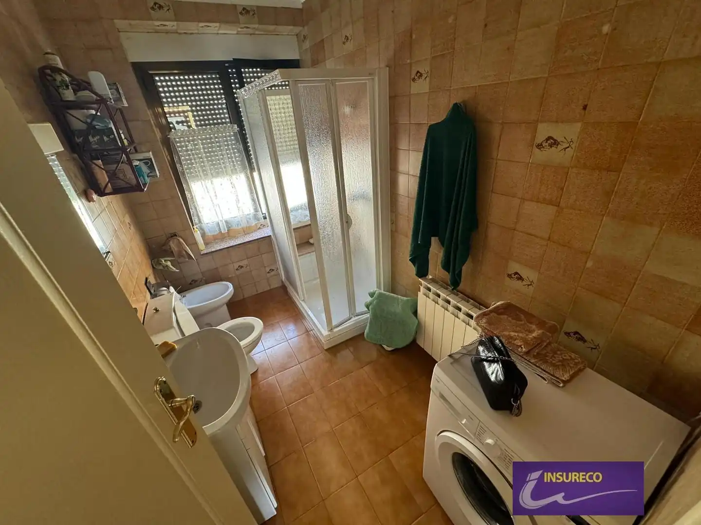 Bany de Casa o xalet en venda en Santa Marina del Rey amb Calefacció, Terrassa i Traster