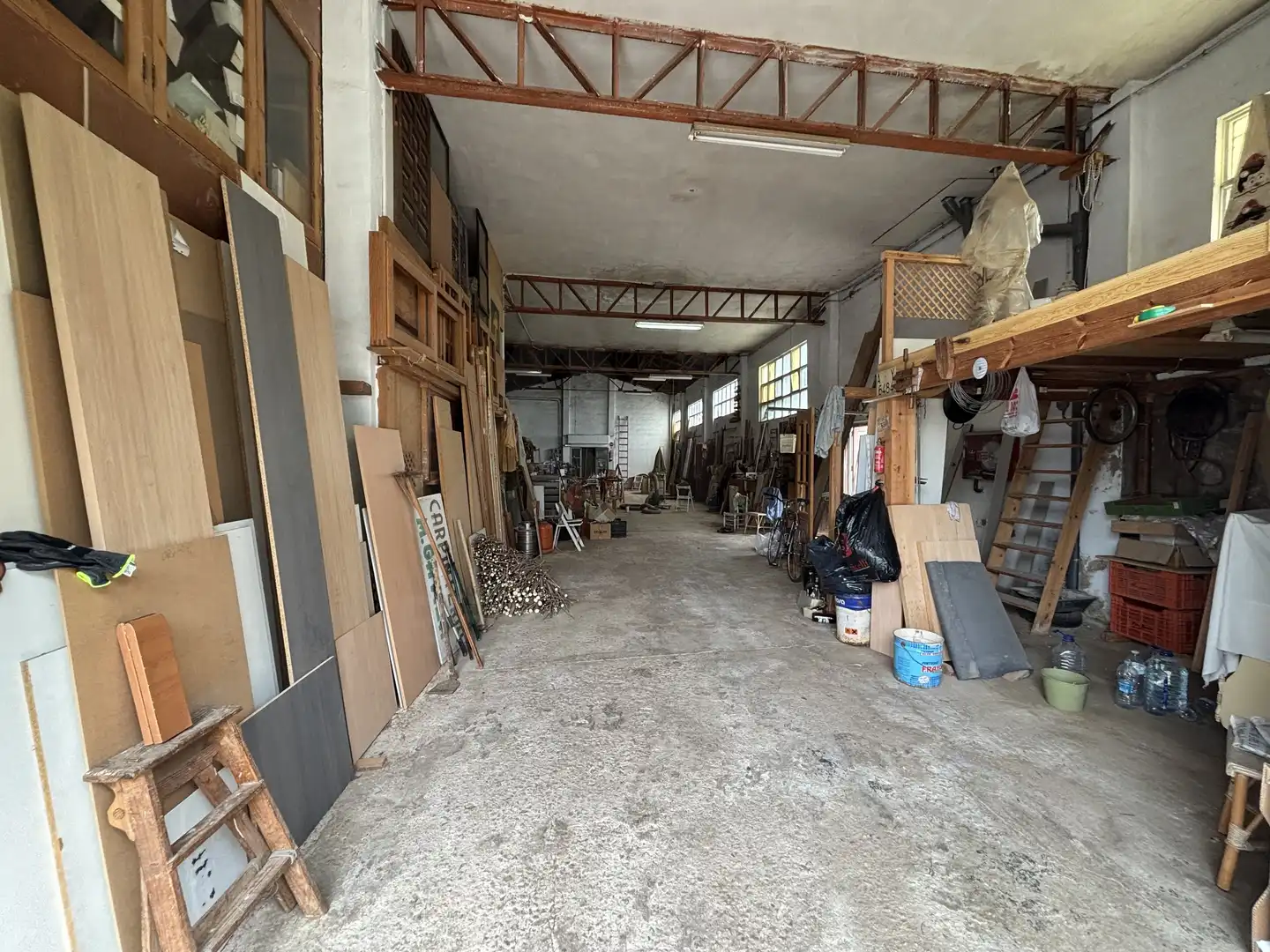 Vista exterior de Edificio en venta en Dénia