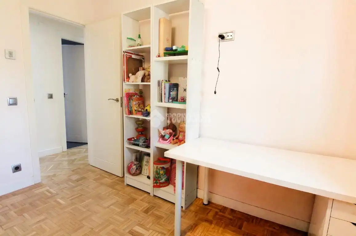 Piso con ascensor en venta en Moratalaz, imagen 9