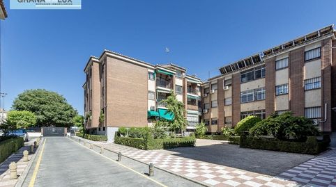 Traumatología zona. Piso 4 dormitorios, 2 baños. Calefacción central. Plaza de aparcamiento y trastero.