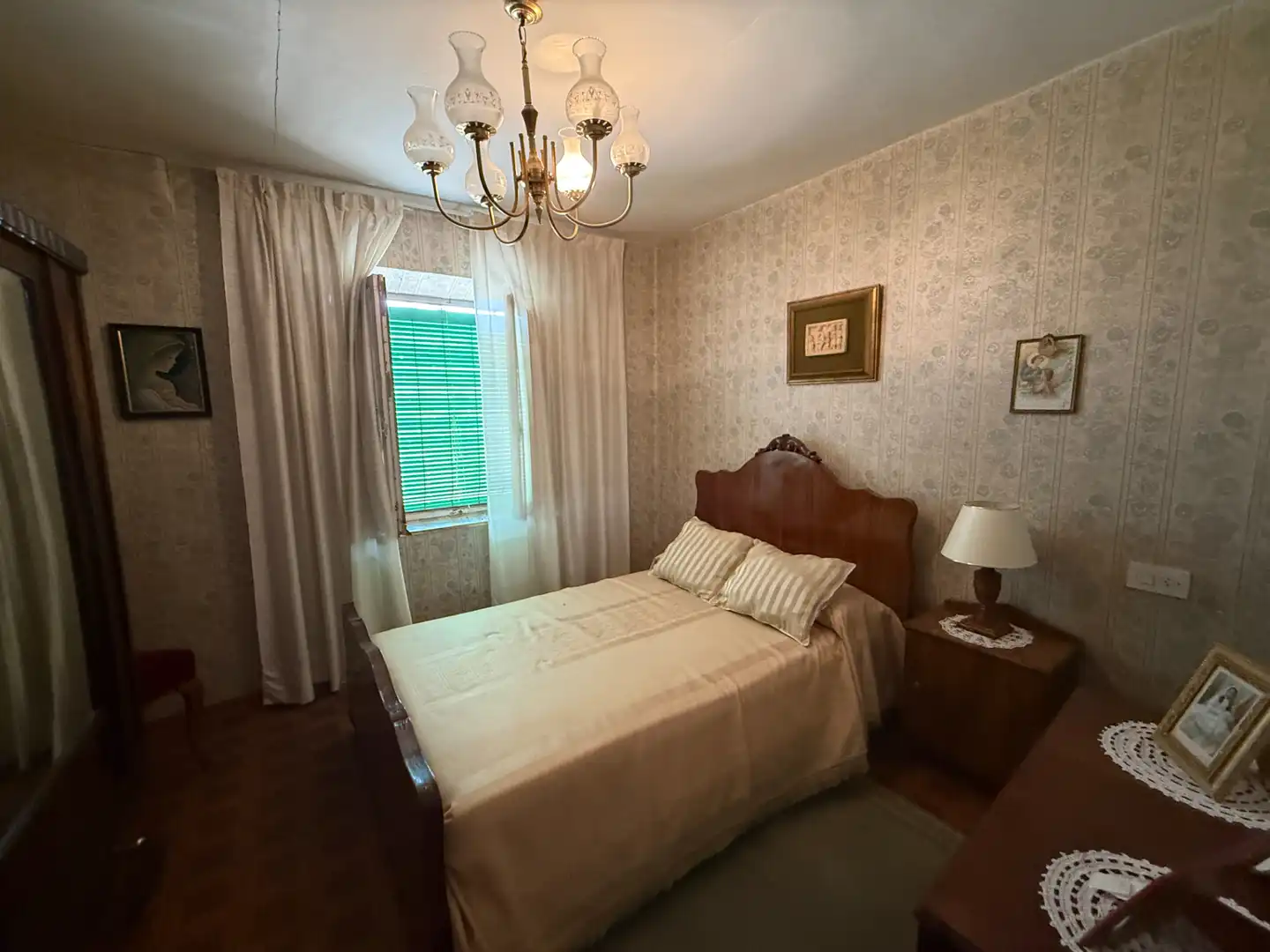 Habitación de Finca rústica en venta en Perales con Calefacción, Amueblado y Horno